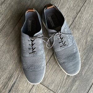 IZOD shoes men’s lace up casual size 9.5 gray